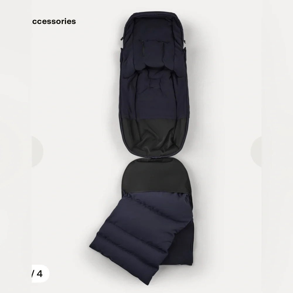 Bugaboo Thermolite Performance Footmuff - Navy